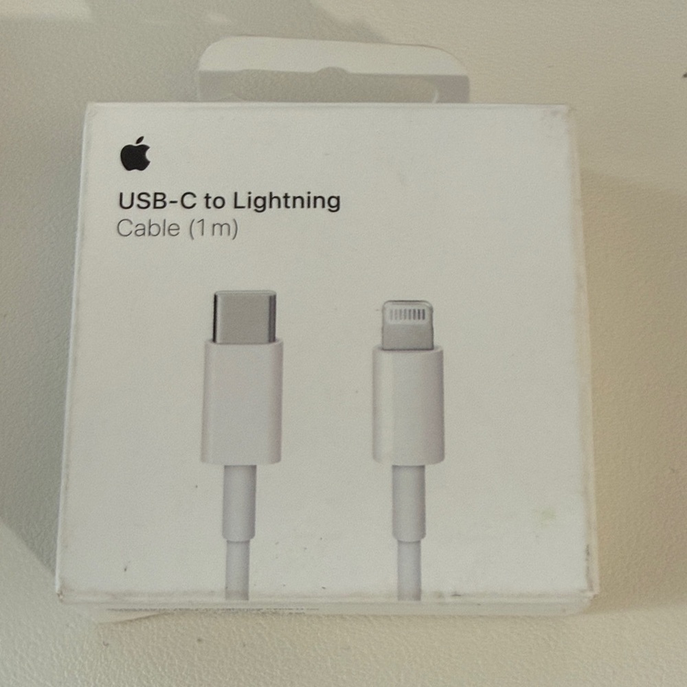 Apple White USB-C to Lightning Cable